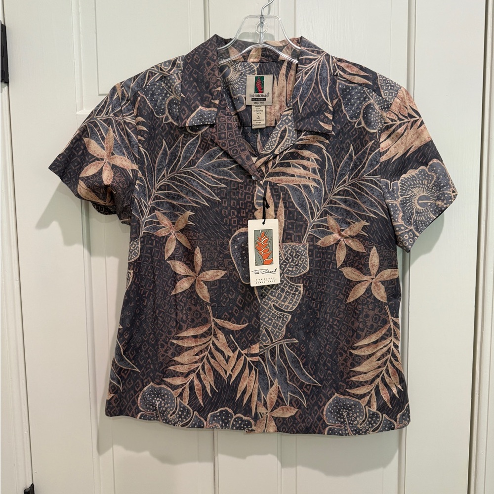 Tori Richard Blue & Beige Patterned Tropical Women’s Shirt, NWT